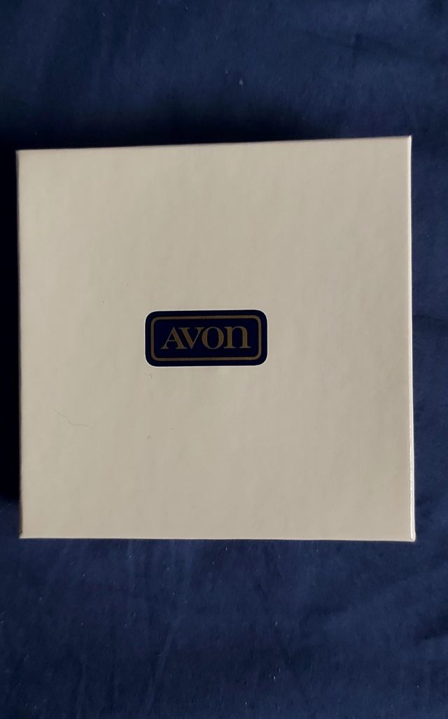 Collana girocollo vintage Avon