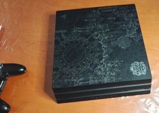 Ps4 Pro 1TB Edición especial KH3