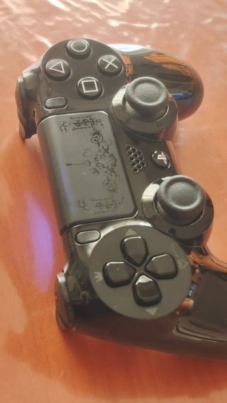 Ps4 Pro 1TB Edición especial KH3