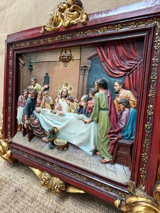 Santa Cena en madera y pasta de Olot