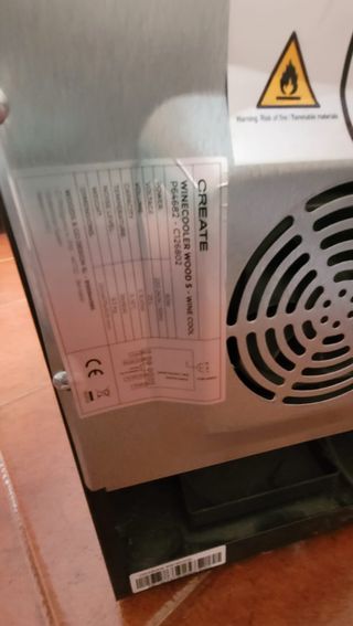 Vinoteca de 8 botellas WINECOOLER WOOD S