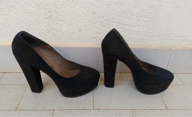 Tacchi alti Elsa Ducci in vera pelle e velluto