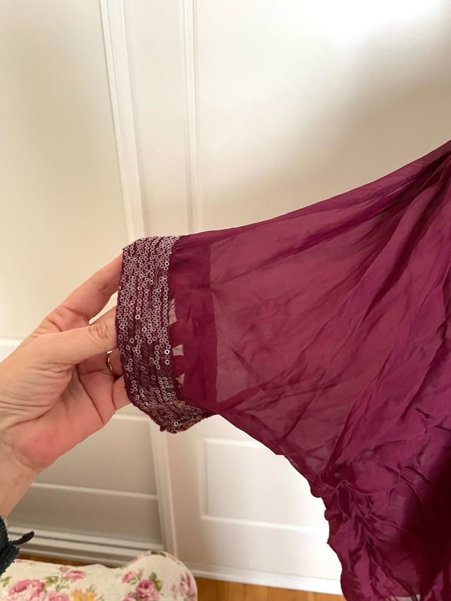 Blusa oversize de seda y lentejuelas