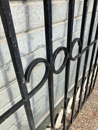 Reja de hierro macizo para ventana