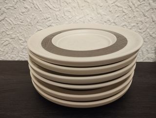 Juego de tazas y platillos