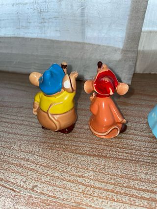 Figuras de cerámica de la Cenicienta