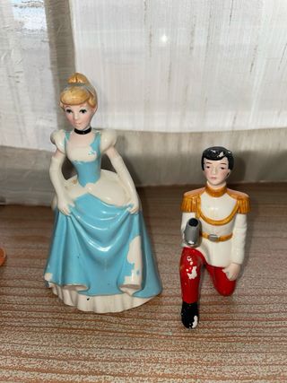 Figuras de cerámica de la Cenicienta