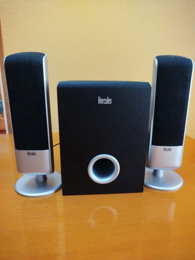 Altavoces Hércules XPS-2.120