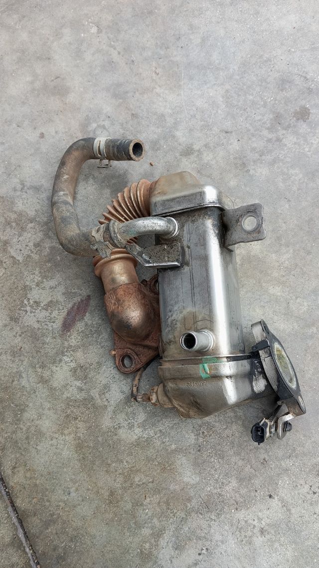 147350264R NISSAN X-TRAIL R9M 1.6 DCI 163/12A2 EGR