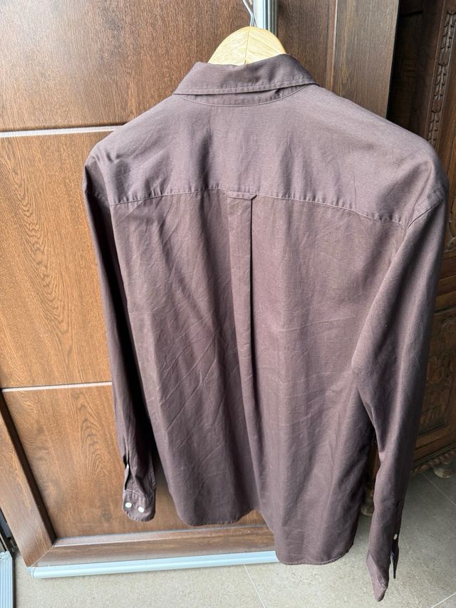 Camisa marron de hombre