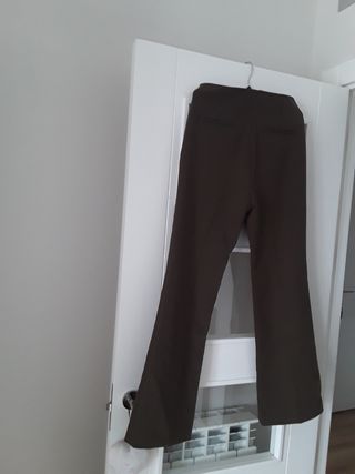 Pantalón muy mono y moderno