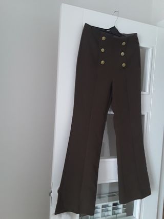 Pantalón muy mono y moderno