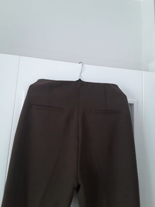 Pantalón muy mono y moderno