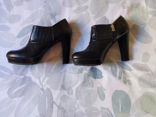 Zapato botin plataforma negro T.39