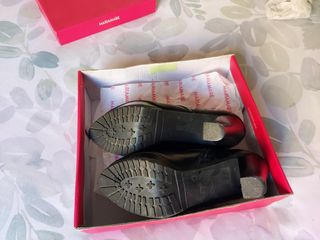 Zapato botin plataforma negro T.39