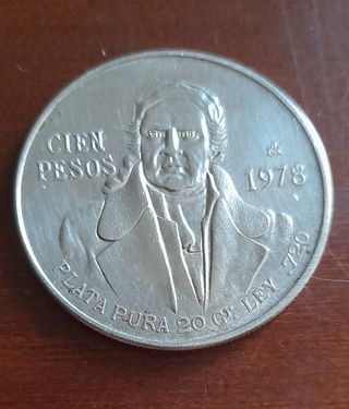 Moneda antigua de plata de 100 pesos