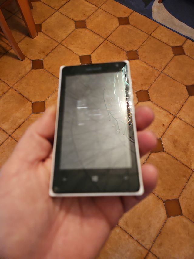 Microsoft phone 435