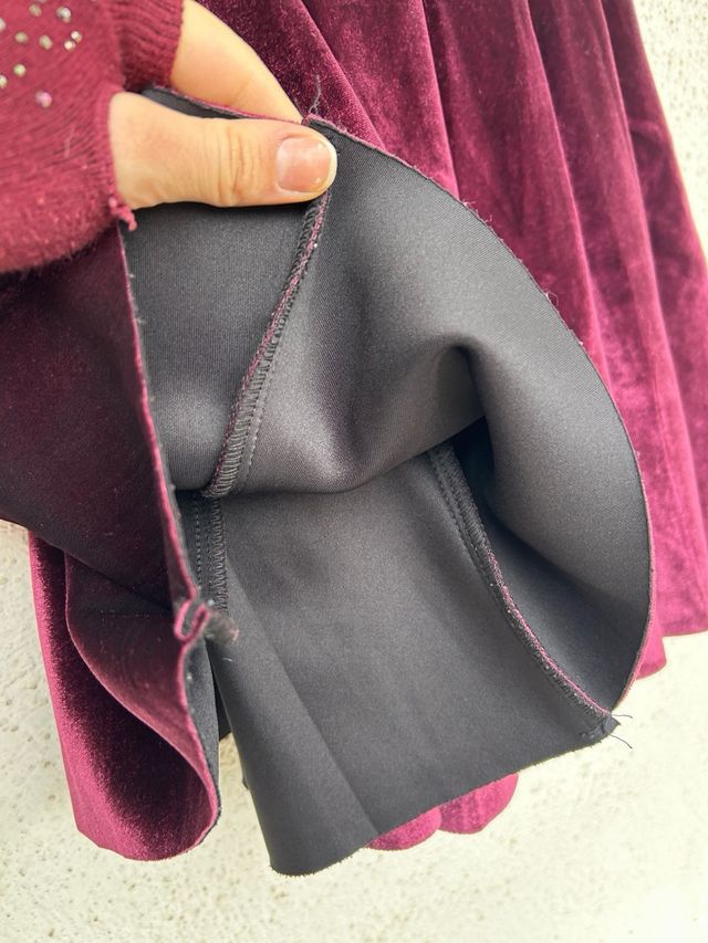 Gonna effetto velluto viola a pieghe