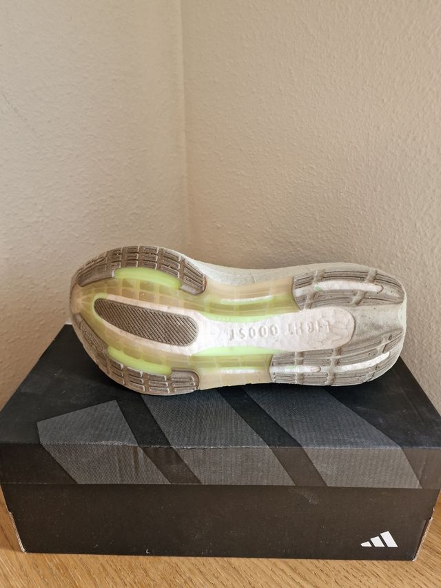 Zapatillas Adidas Ultraboost Light W