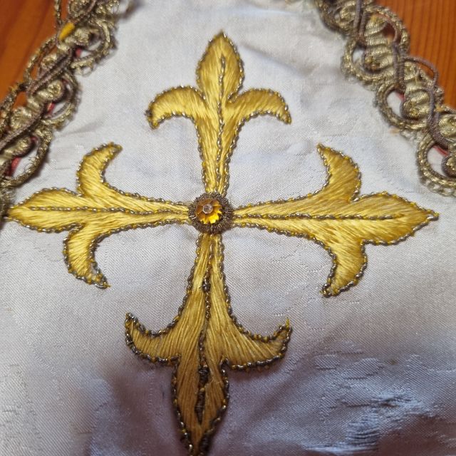 Manipulo muy antiguo! Una joya. Años 40