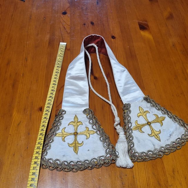 Manipulo muy antiguo! Una joya. Años 40