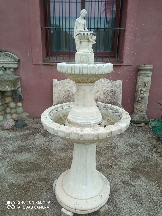 Fuente de piedra artificial