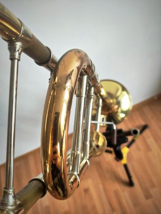 Trombón Shires hecho a mano. Con 2 campanas y fund