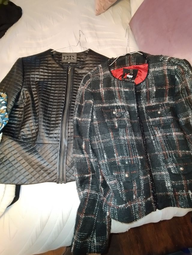 Muy buena oportunidad bajada de precio,2 trajes ju