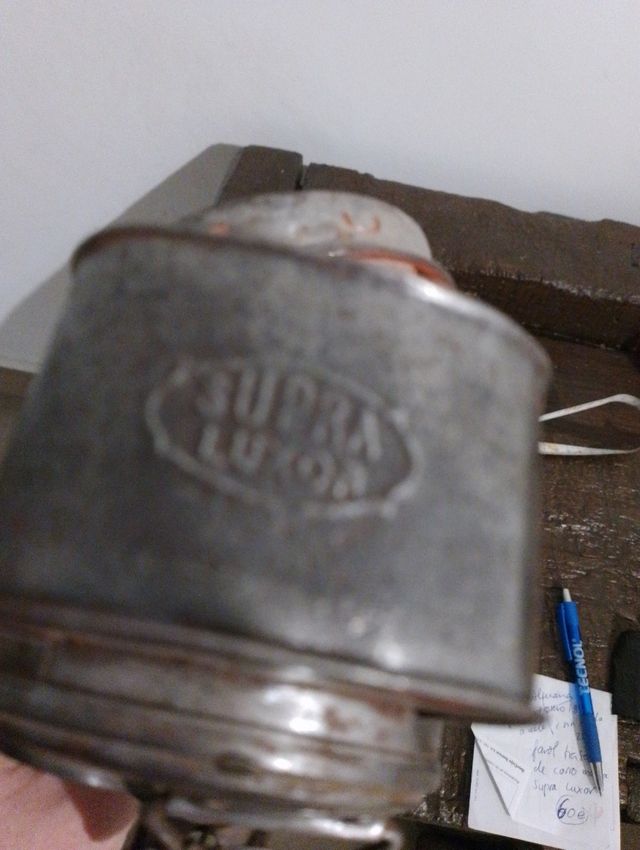 Fanale posteriore per auto Supra Luxor antico