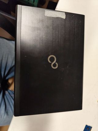 Fujitsu lifebook U574