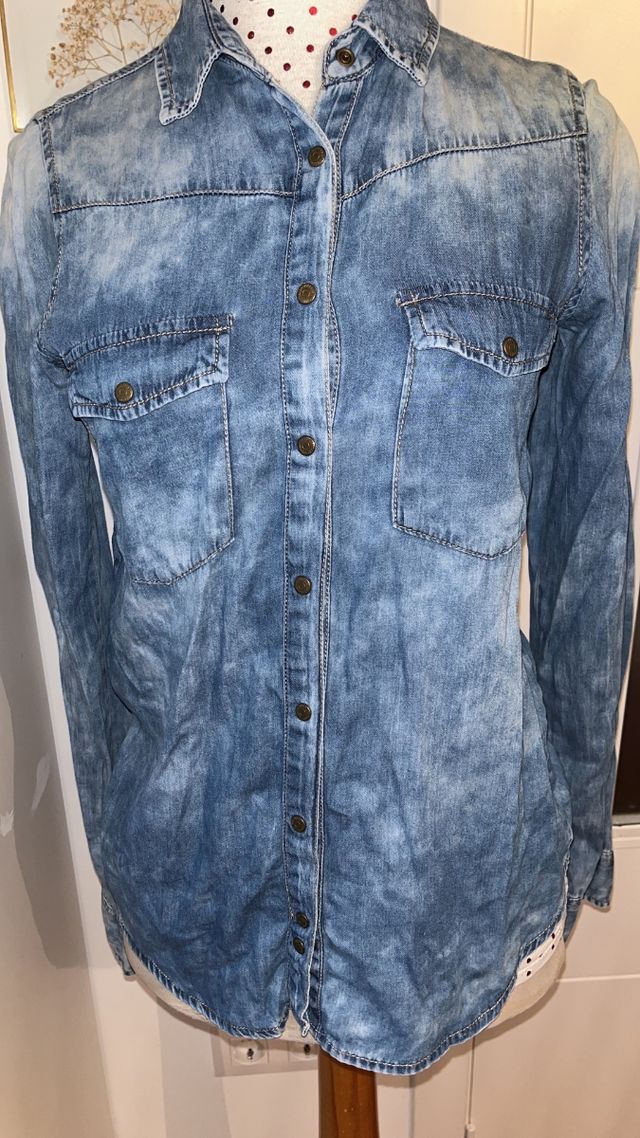 Camisa jeans feminina