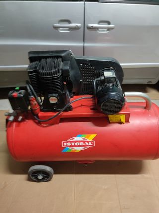 Compressor trifásico.