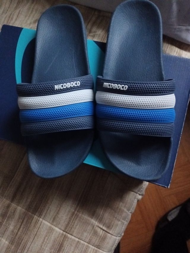 Chanclas de piscina