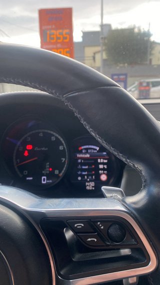 Porsche Macan  Turbo 2015