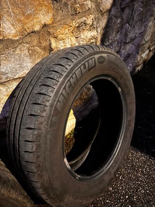 Vendo 4 belle gomme Michelin estive 195/65R15