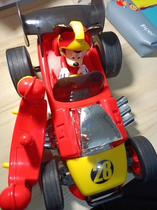 Cochecoche teledirigido de Mickey mouse