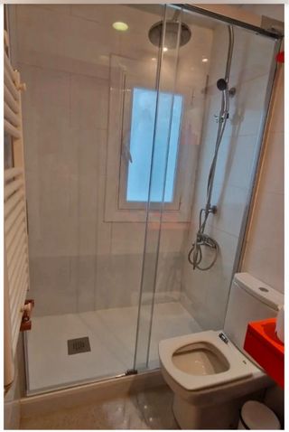 PLATO DE DUCHA POR BAÑERA.