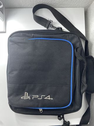 PS4 500GB + 8 juegos + mando + bolsa de transporte