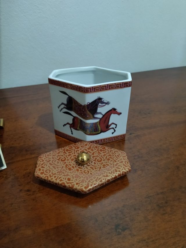 Paralume e portaoggetti - Rossi