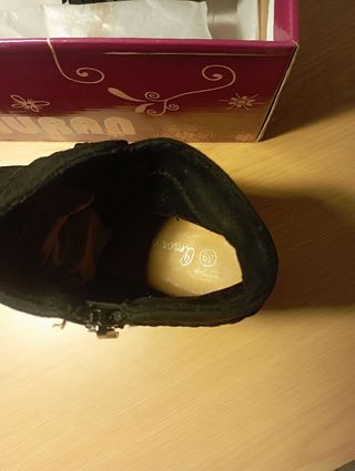  Botines de mujer en perfecto estado 