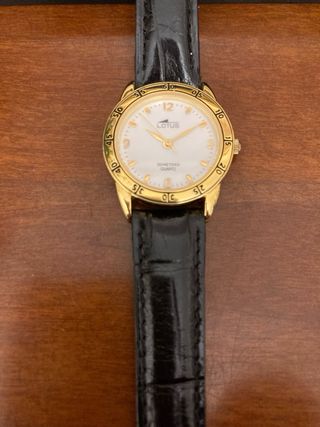 Reloj de pulsera mujer Lotus. Sin estrenar. 