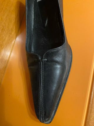 Zapato tacón bajo negro 36