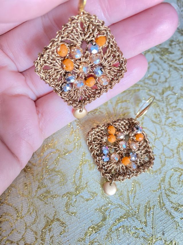 Orecchini crochet con cristallini