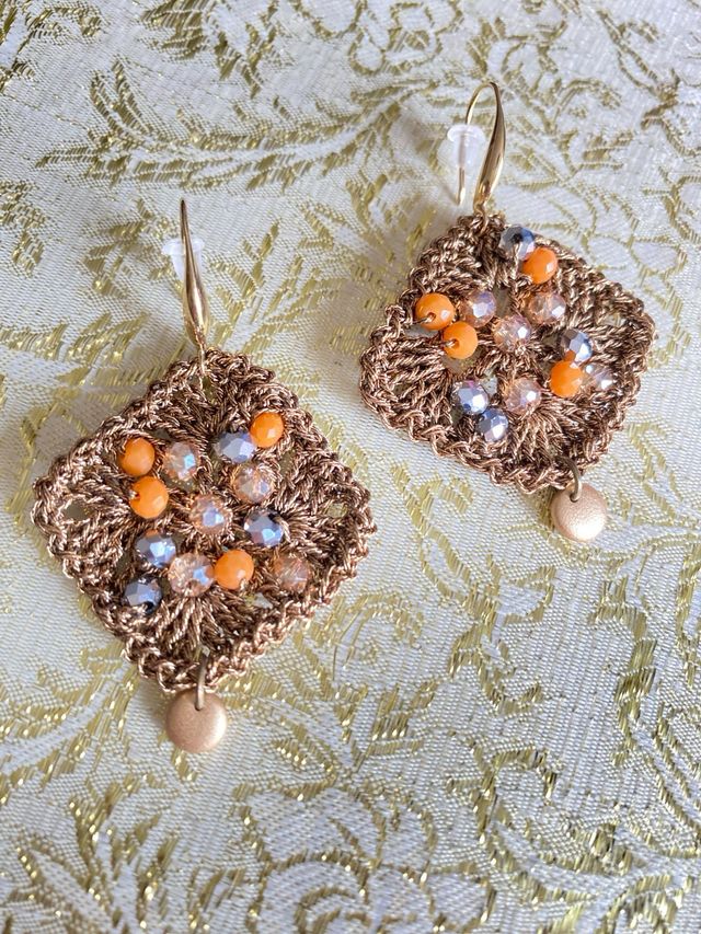 Orecchini crochet con cristallini