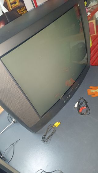 Televisión Philips antigua