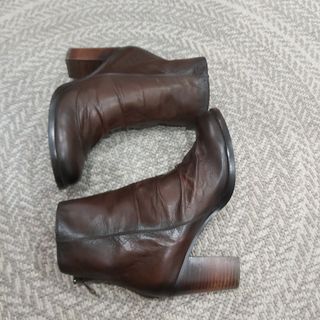 Oportunidad! Botines piel 37