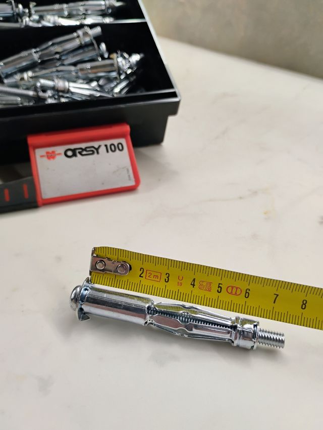 Taco metálico para pared hueca W-MH4 DE WURTH