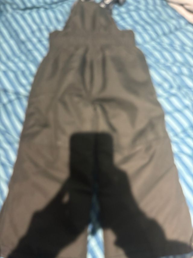 Panatalin de esquiar o nieve.