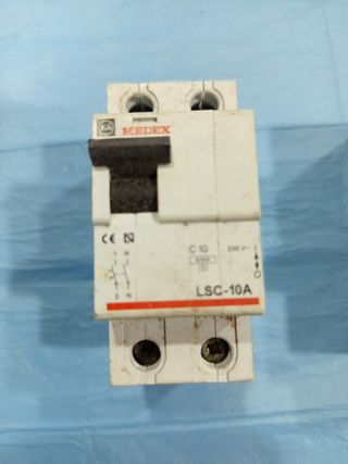 Tres automaticos