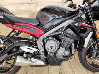 TRIUMPH STREET TRIPLE 765 R - 13.000 Km.